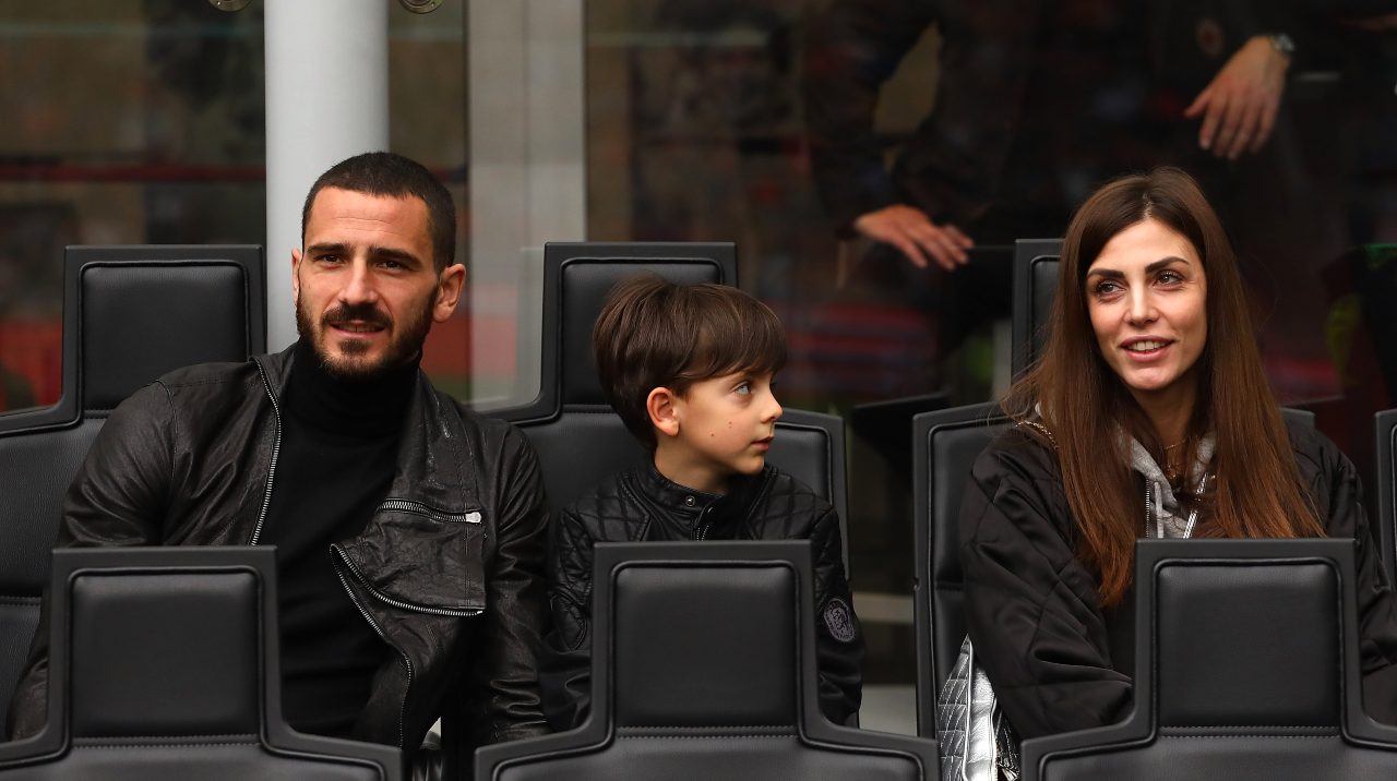 Bonucci con la moglie Martina e il figlio