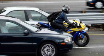 Assicurazione moto: facciamo il punto sui prezzi delle garanzie accessorie in Italia