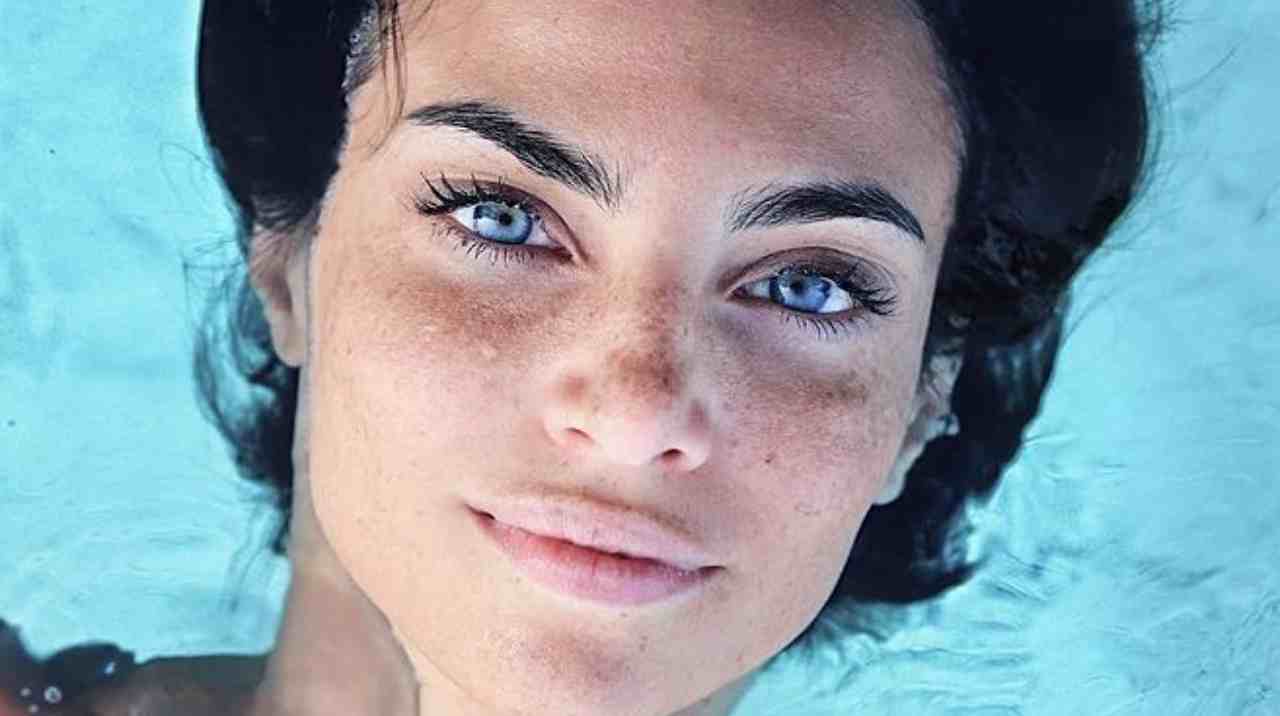 nicole mazzoccato fa il bagno