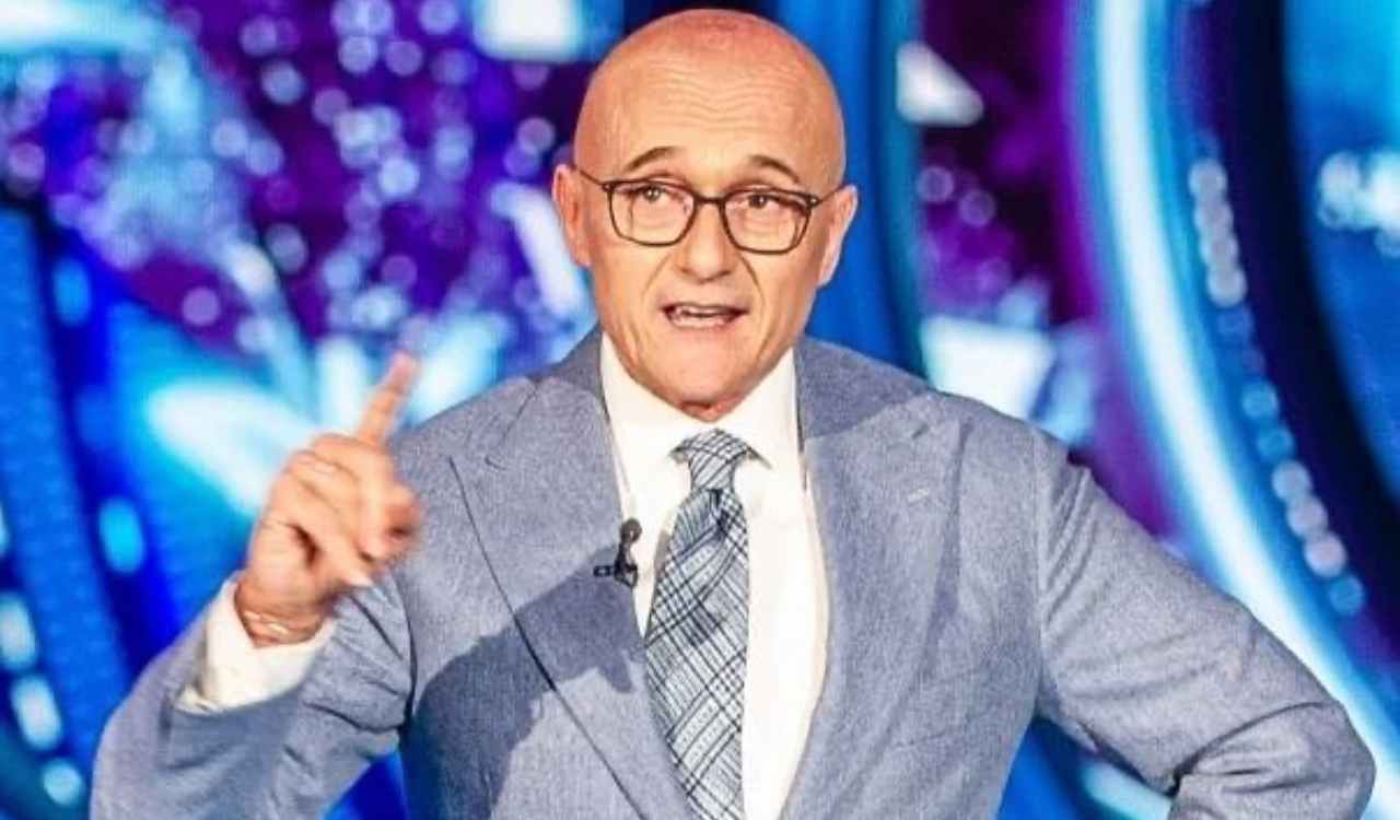 Alfonso Signorini alla conduzione del GF Vip