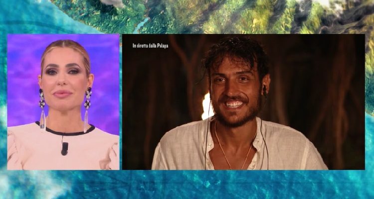 Awed e Ilary Blasi in collegamento all'Isola