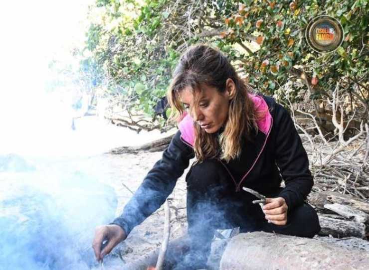 Ex naufraga no-vax dell'Isola