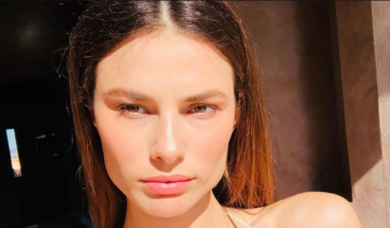 Dayane Mello in primo piano