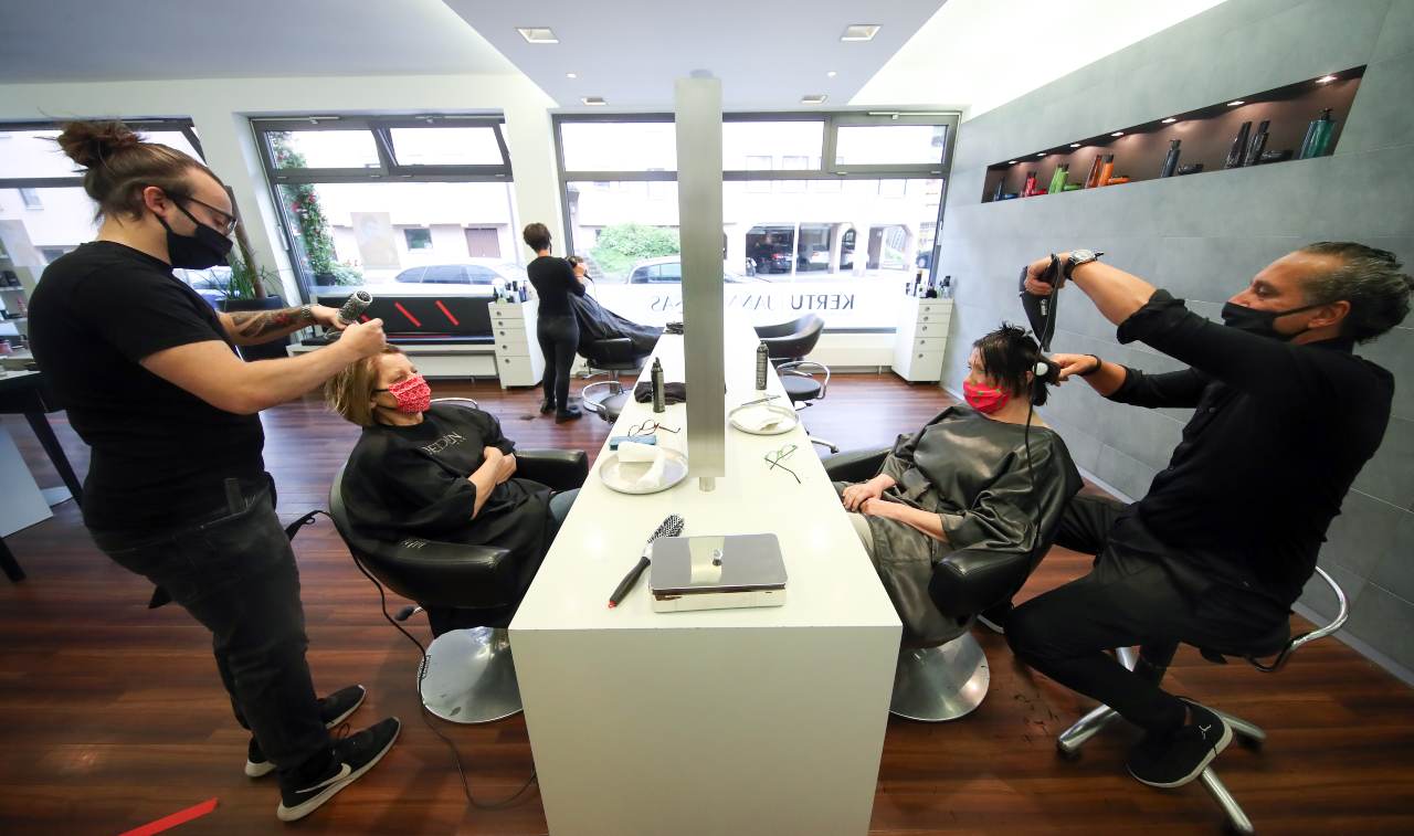 Amazon apre un salone di parrucchieri