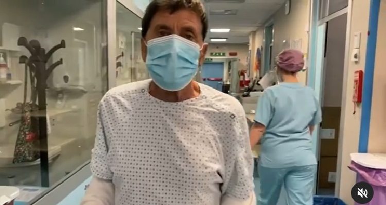 Gianni Morandi in ospedale