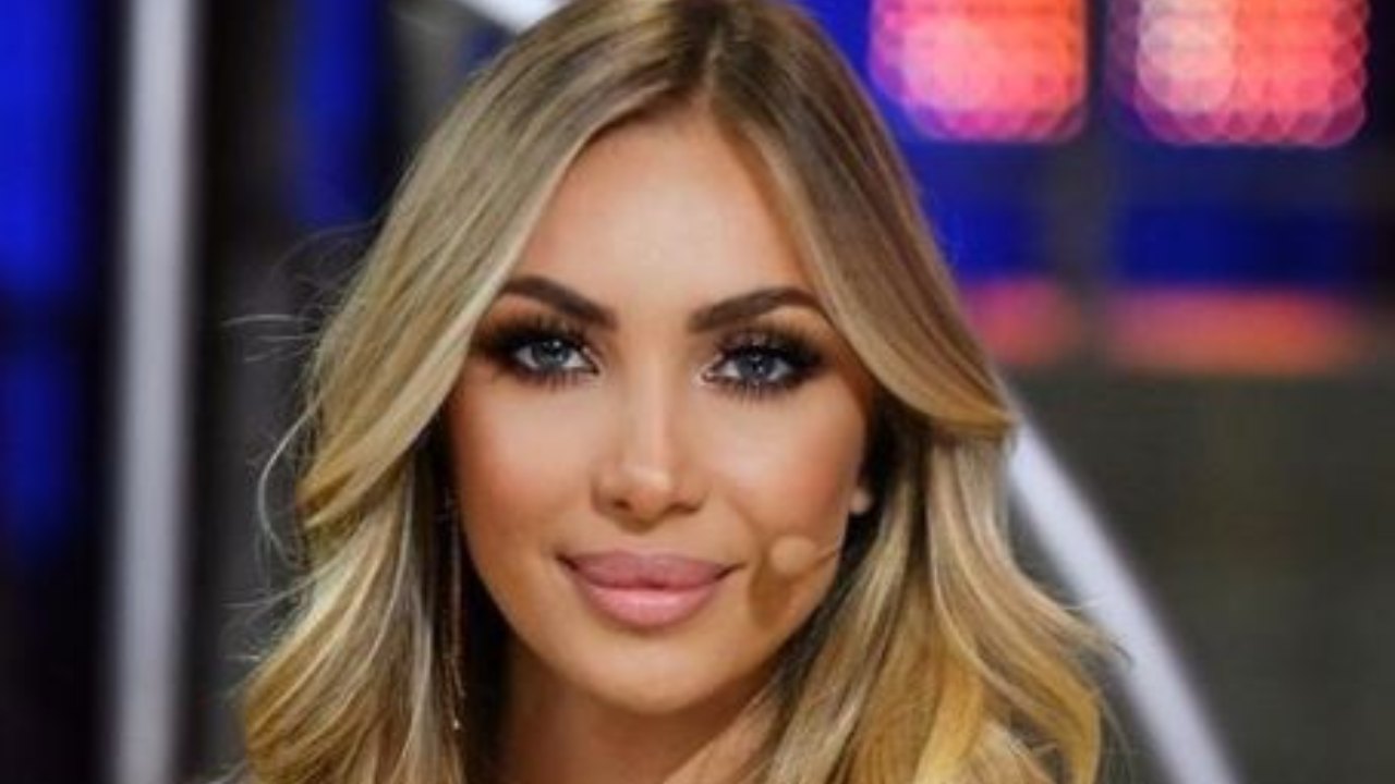 Laura Cremaschi Vestito Corto Esplosivo