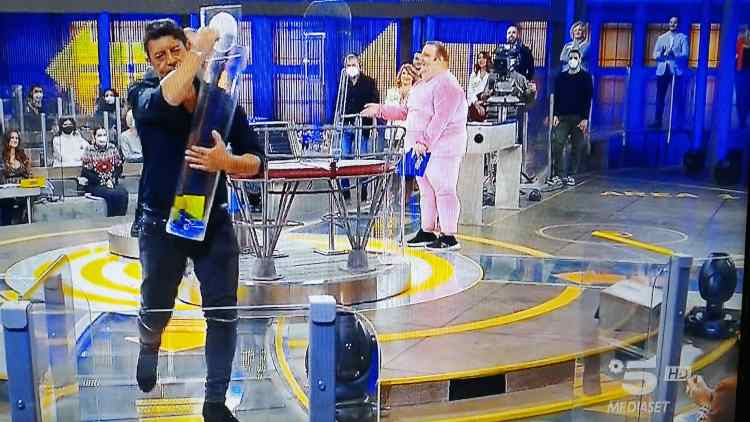 Laurenti lascia lo studio a Avanti un Altro