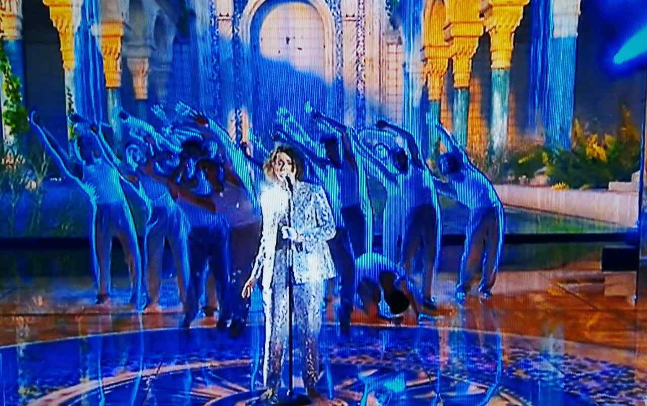 Madame si esibisce ad Amici 20