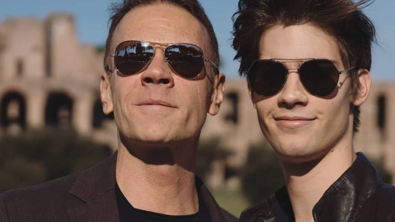 Rocco Siffredi e Lorenzo Tano abbraccio