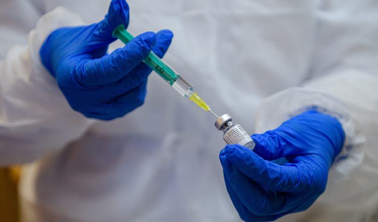 Preparazione del vaccino per il Covid-19