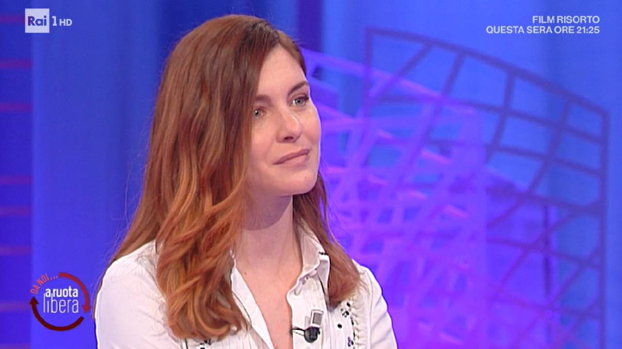 Vittoria Puccini sorriso