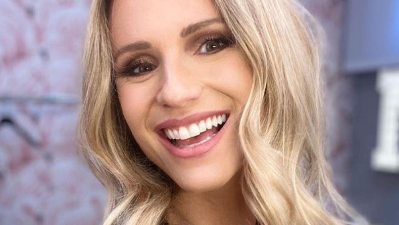 michelle hunziker sorride