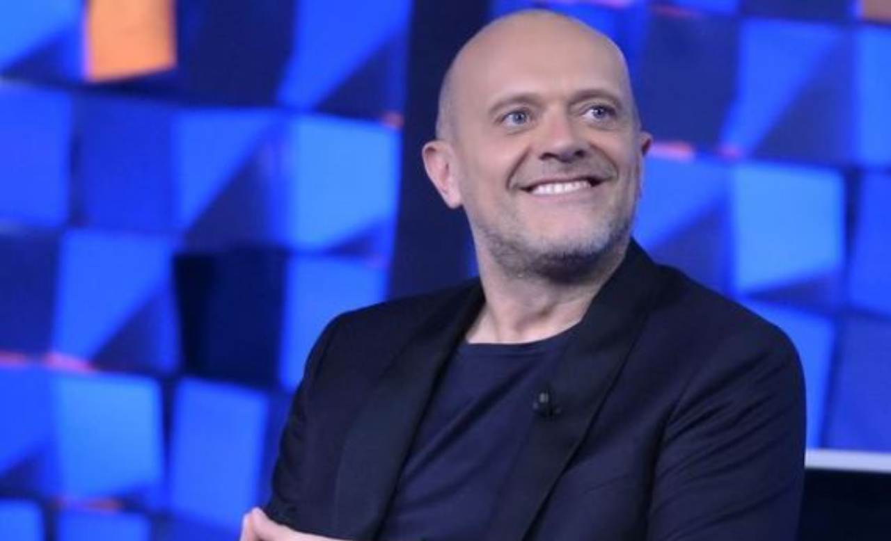 Max Pezzali ospite a Verissimo