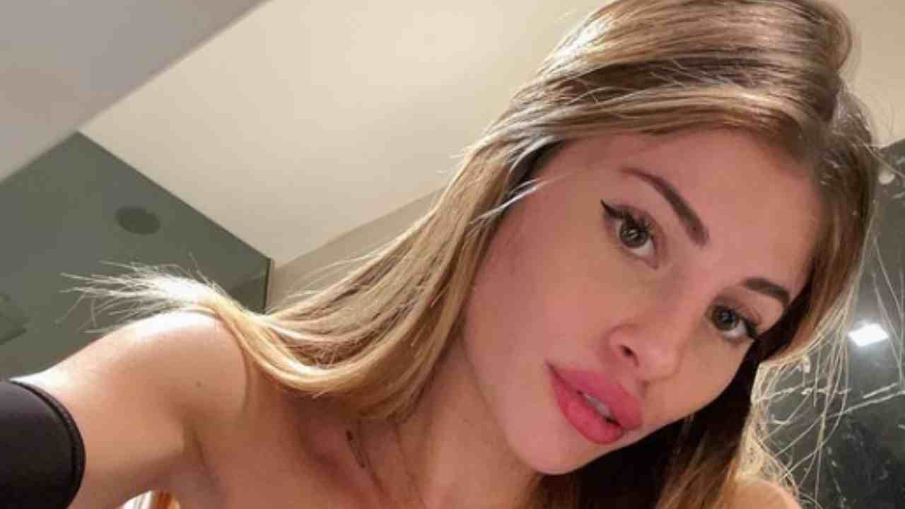 chiara nasti sensuale