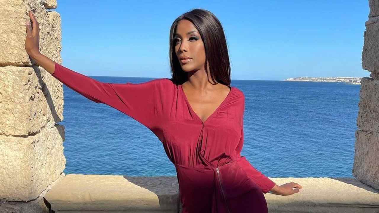 Ainett Stephens in posa