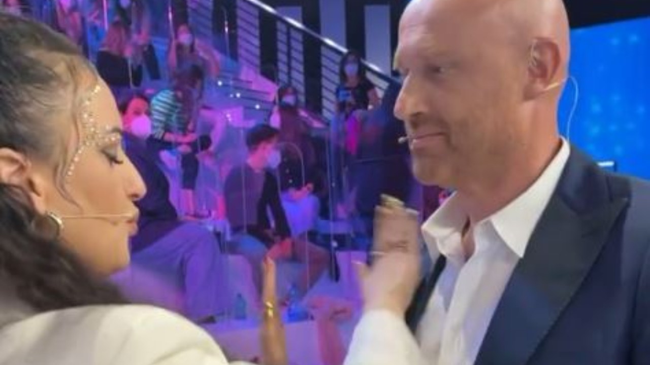 Amici 20, Arisa balla il Tuca Tuca con Zerby