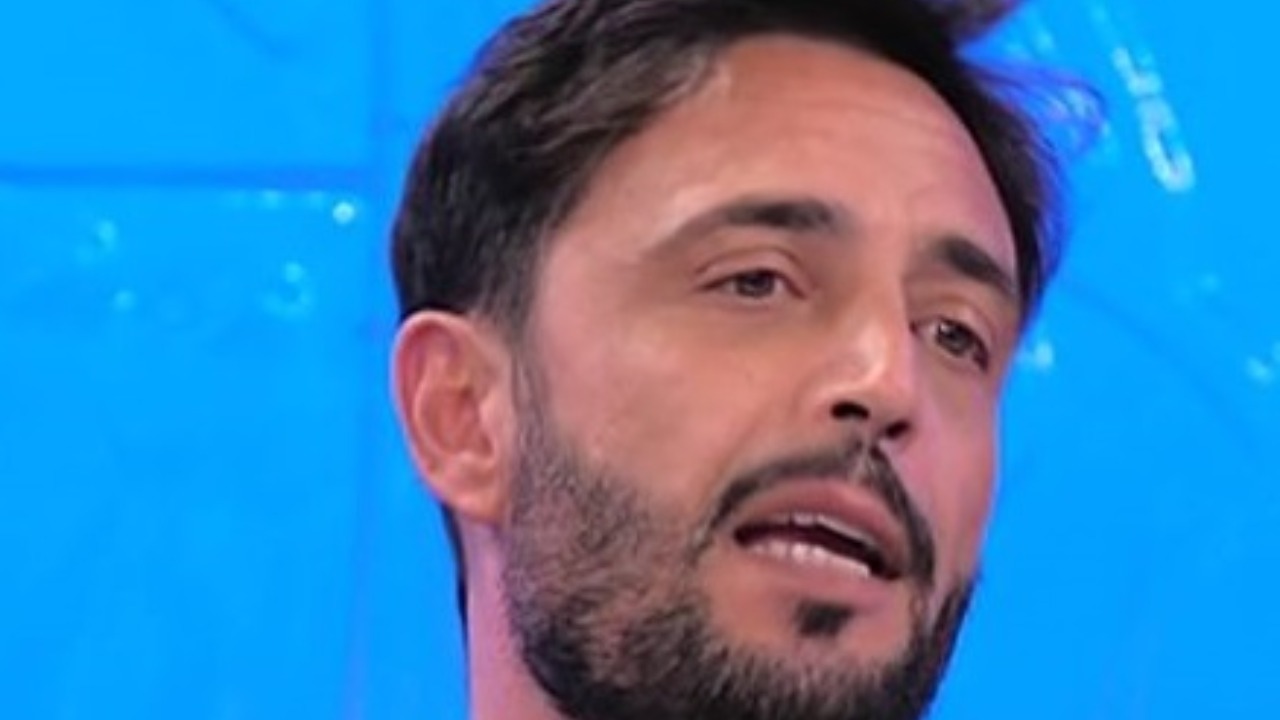 Armando Incarnato Maria De Filippi Scusa