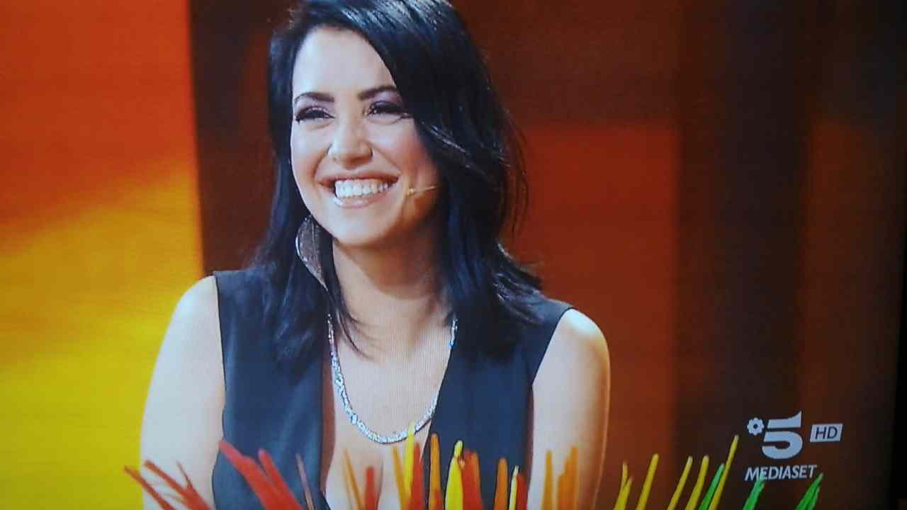 Claudia Ruggeri sorride a Avanti un Altro