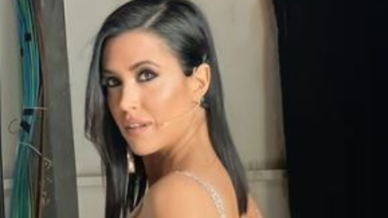 Claudia Ruggeri Spacco Vestito