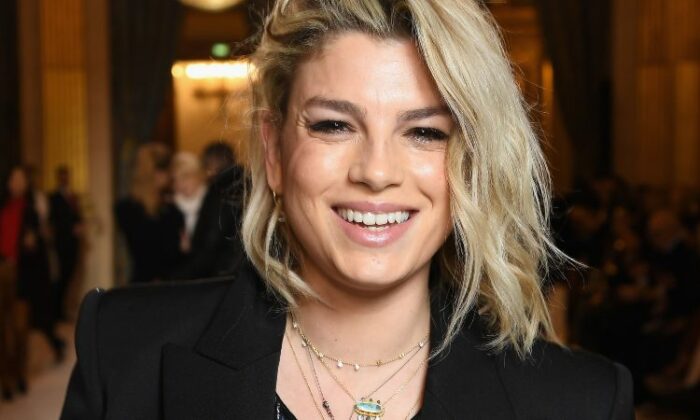 Emma Marrone sorride