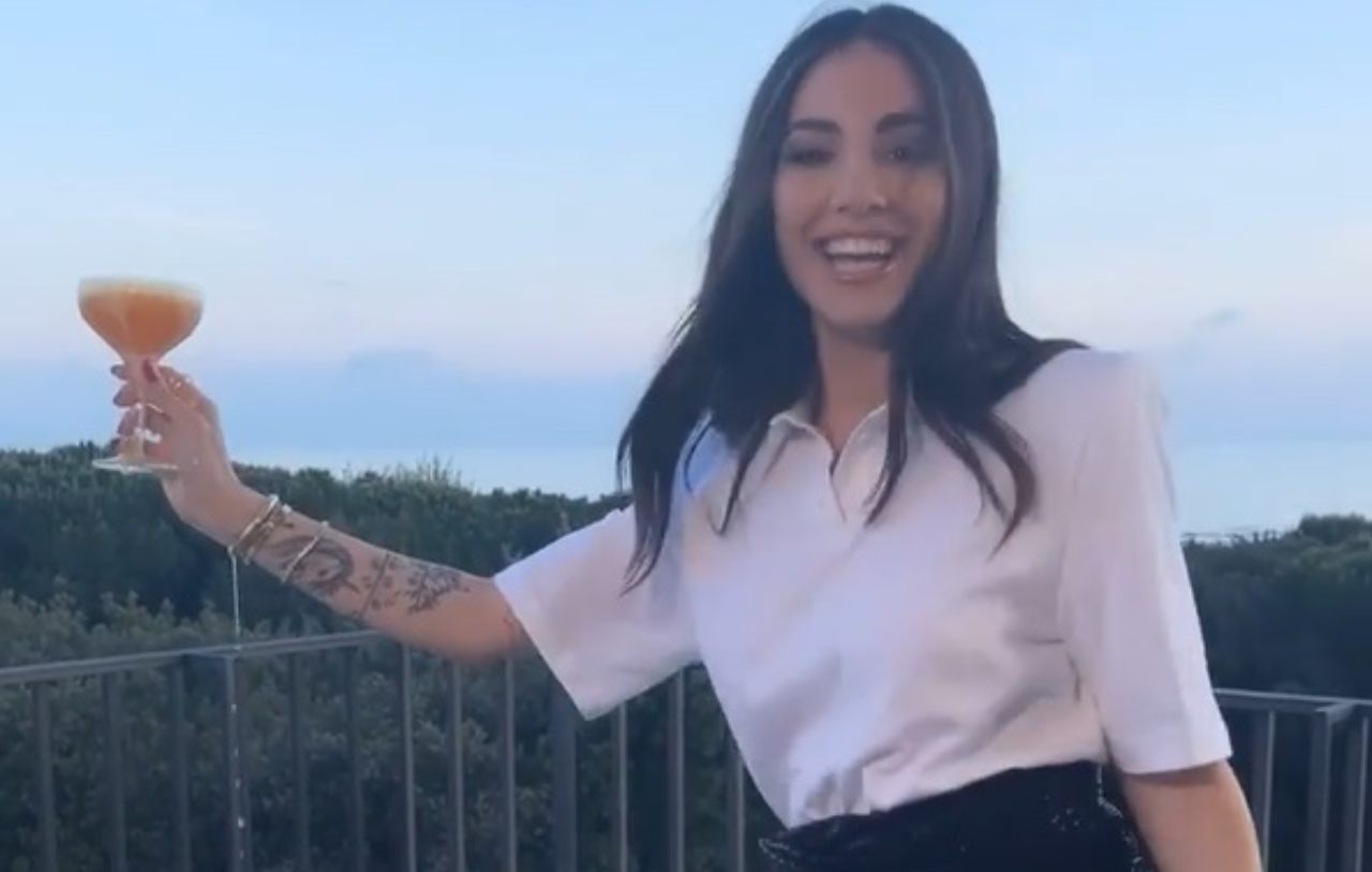 Giulia De Lellis fa festa