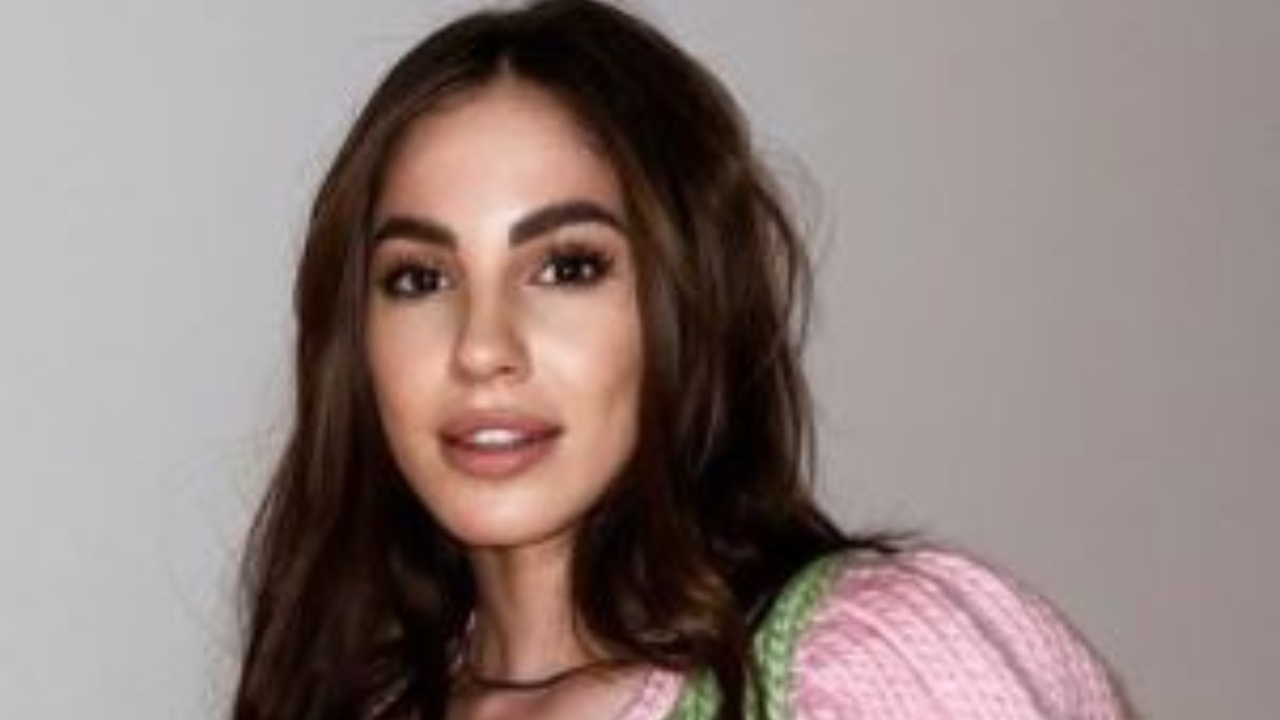 Giulia De Lellis Scollatura