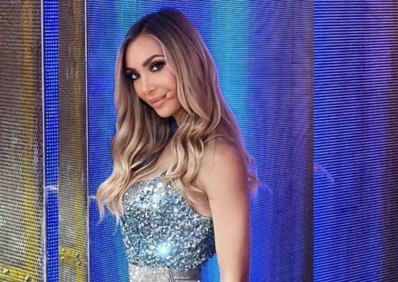 Laura Cremaschi di profilo