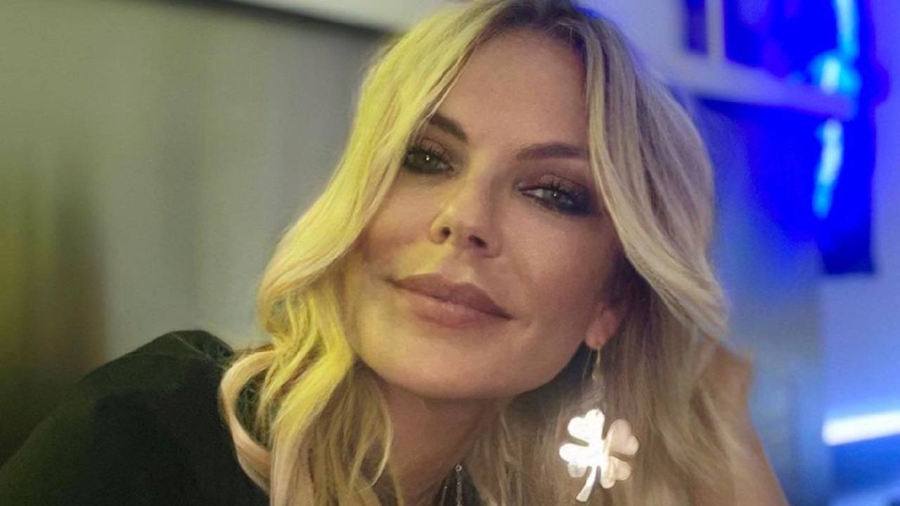 Matilde Brandi sorriso