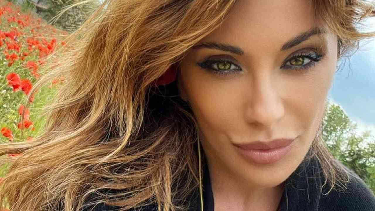 Sabrina Salerno seducente