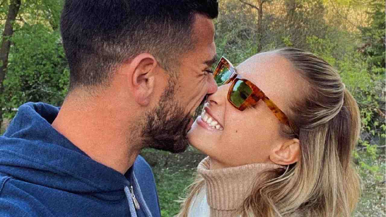 Viky Varga e Pellè amore