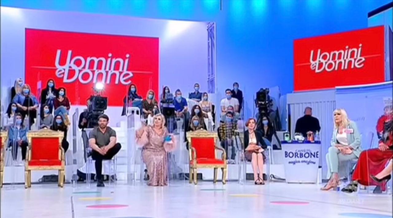 Uomini e Donne scontro Tina Gemma
