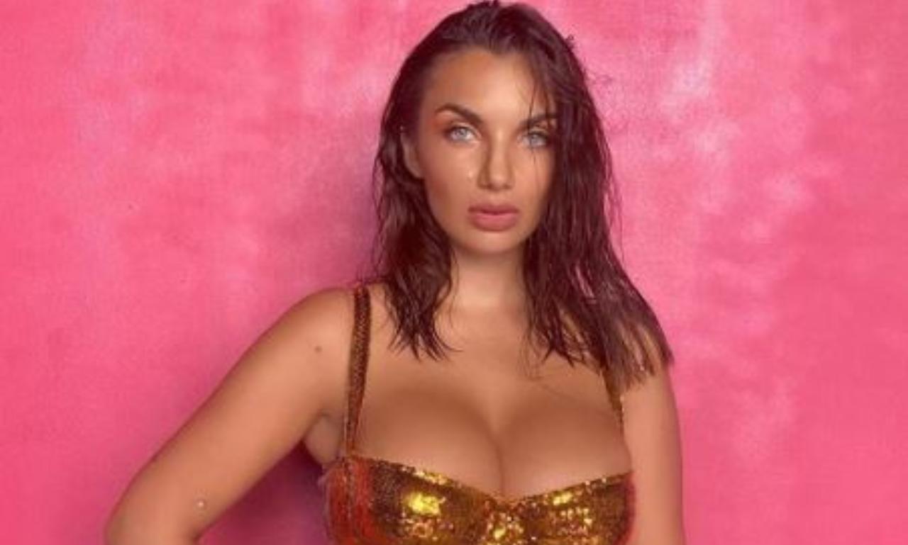 Elettra Lamborghini scollatura