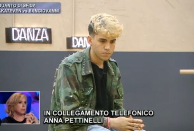 Aka7even discussione con Anna Pettinelli