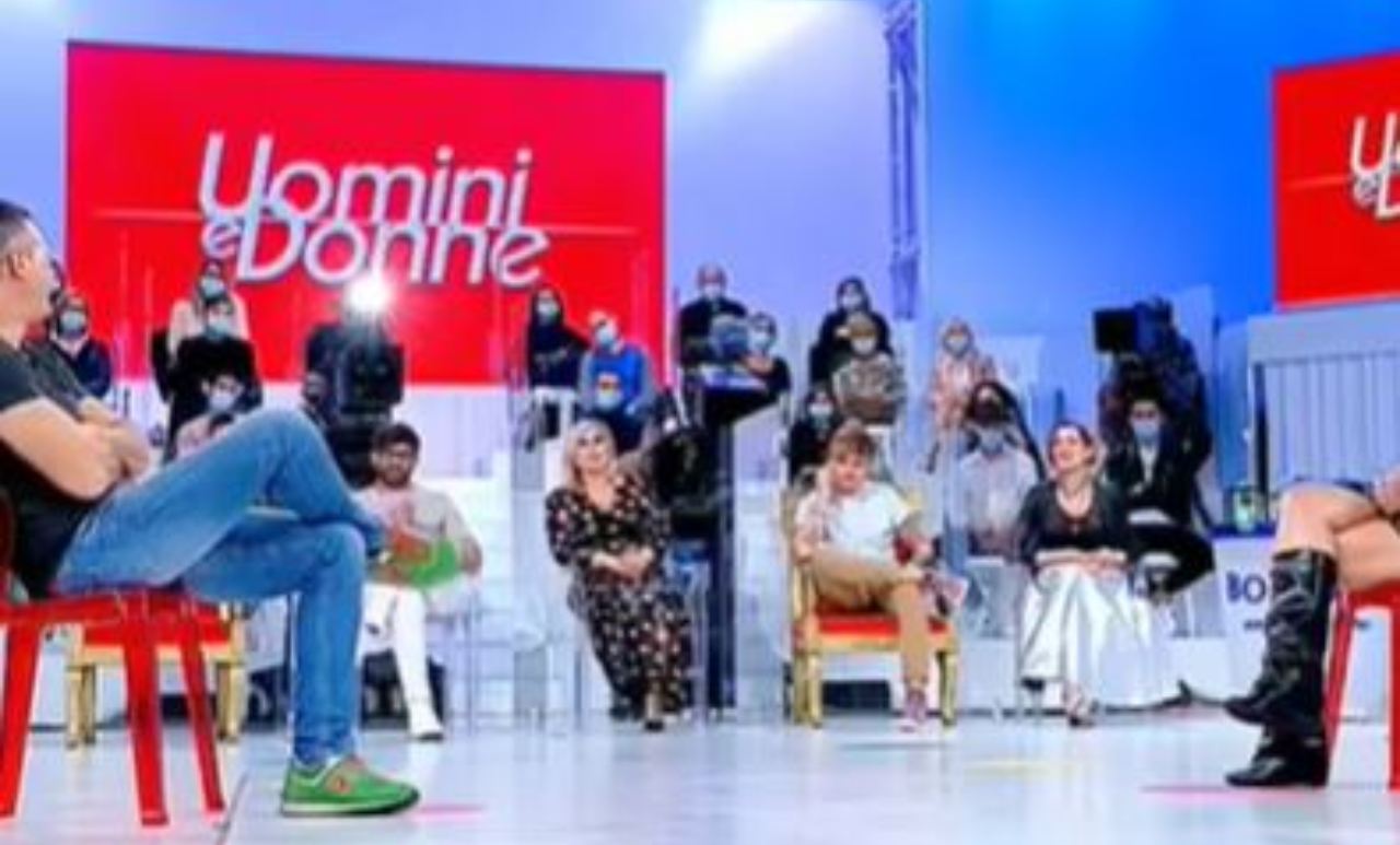 Uomini e Donne incidente tronista
