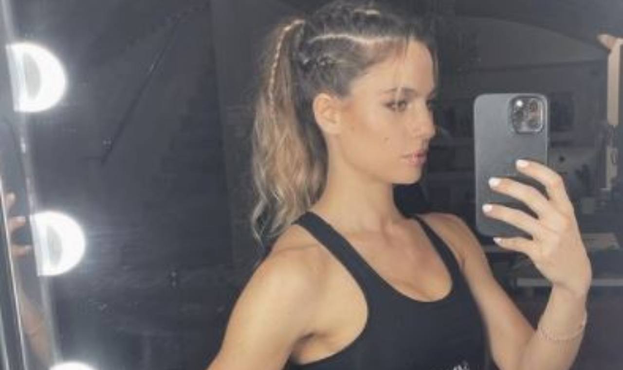 Cristina Marino selfie allo specchio