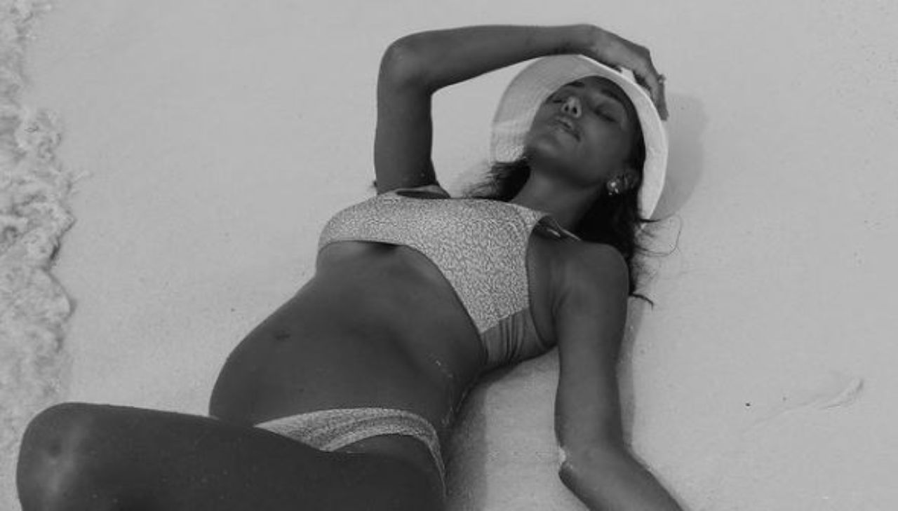 Belen Rodriguez corpo bianco e nero