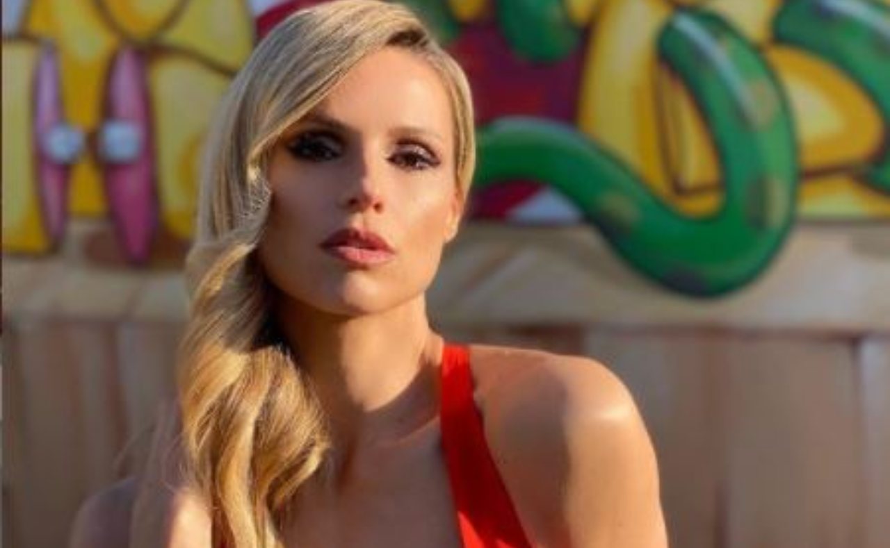 Michelle Hunziker sguardo