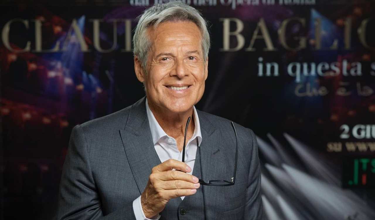 Claudio Baglioni in posa