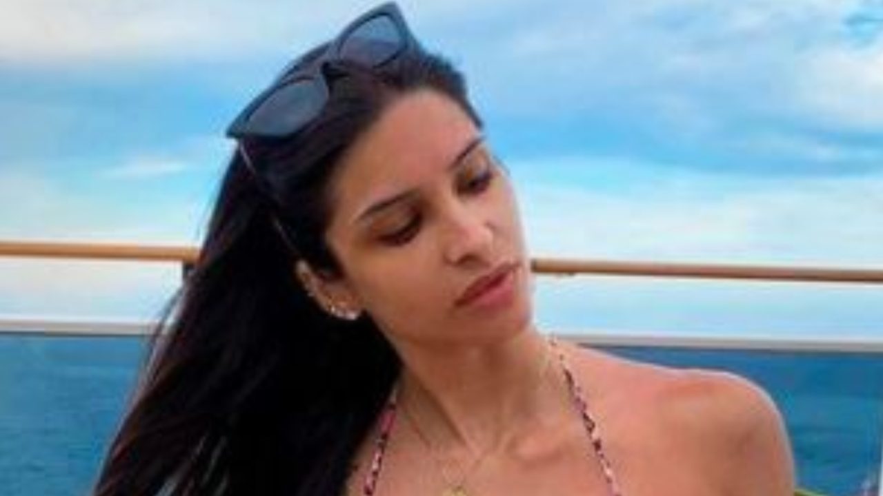 Erica Piamonte Costume Appare Scompare