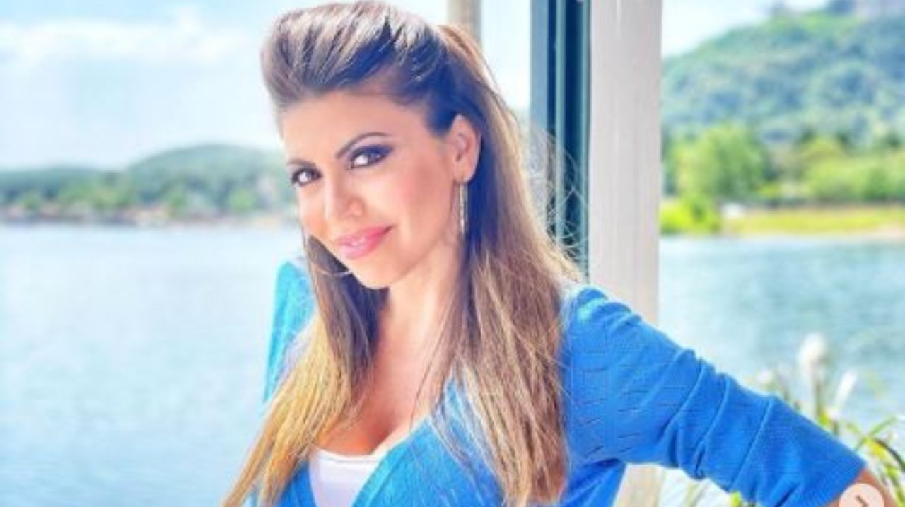 Flora Canto, moglie di Brignano