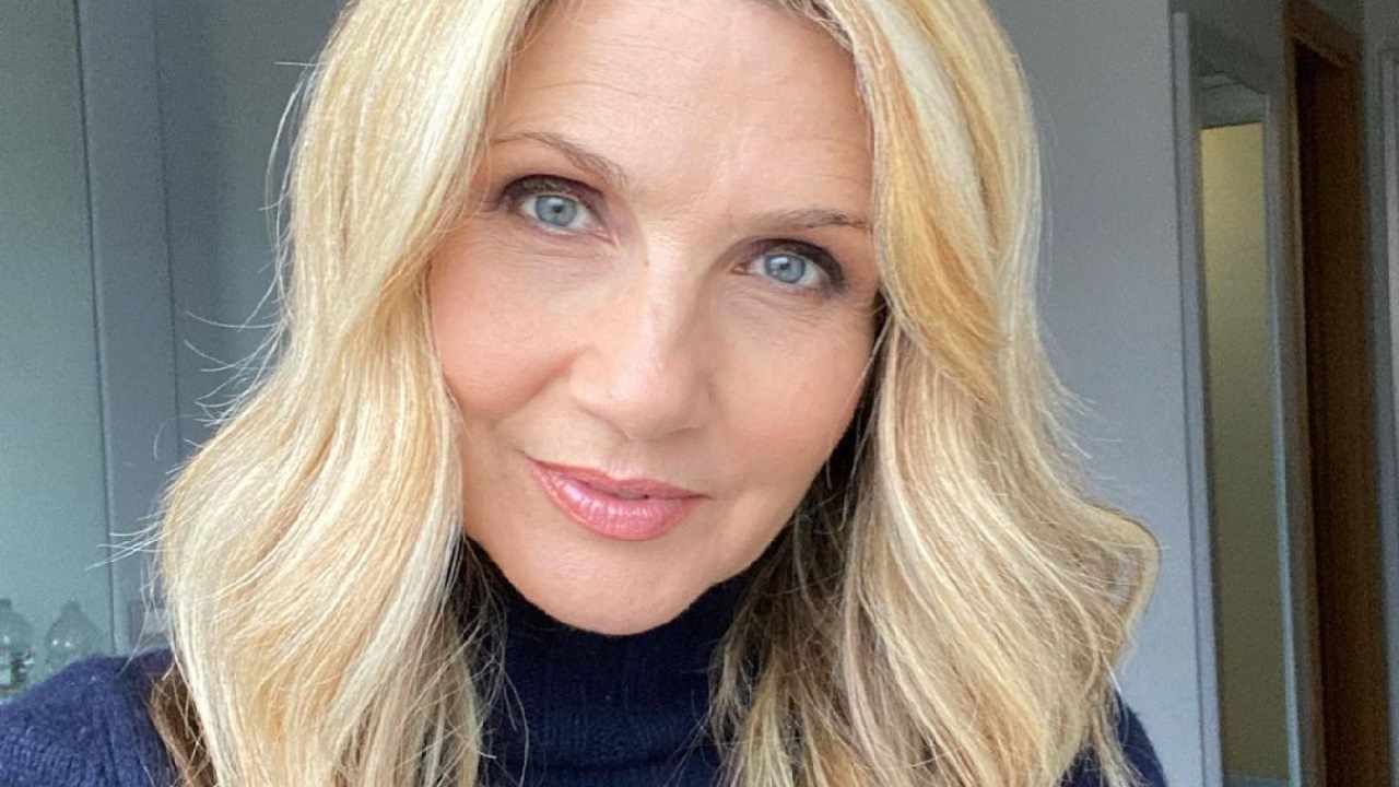 Lorella Cuccarini seria