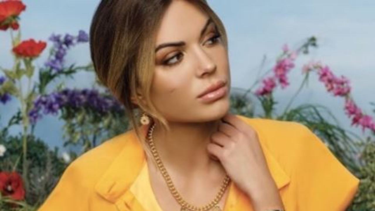 Ludovica Pagani incanta Mykonos: fisico pazzesco in costume