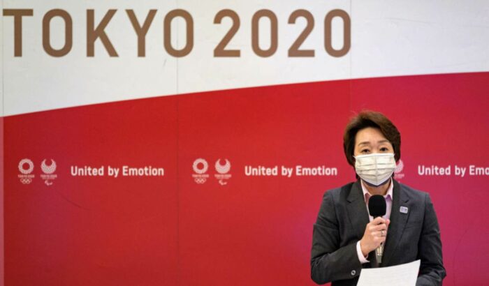 Seiko Hashimoto durante una conferenza