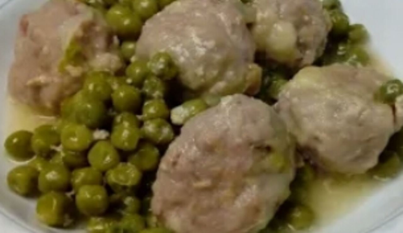 polpette cremose con piselli