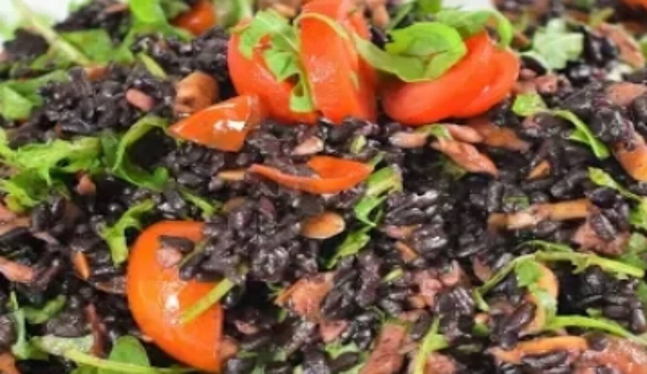 insalata estiva con riso venere