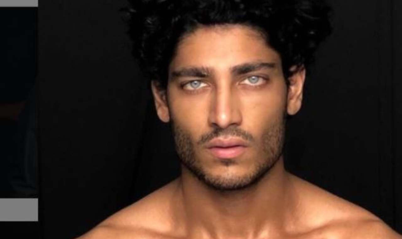 Akash Kumar primo piano