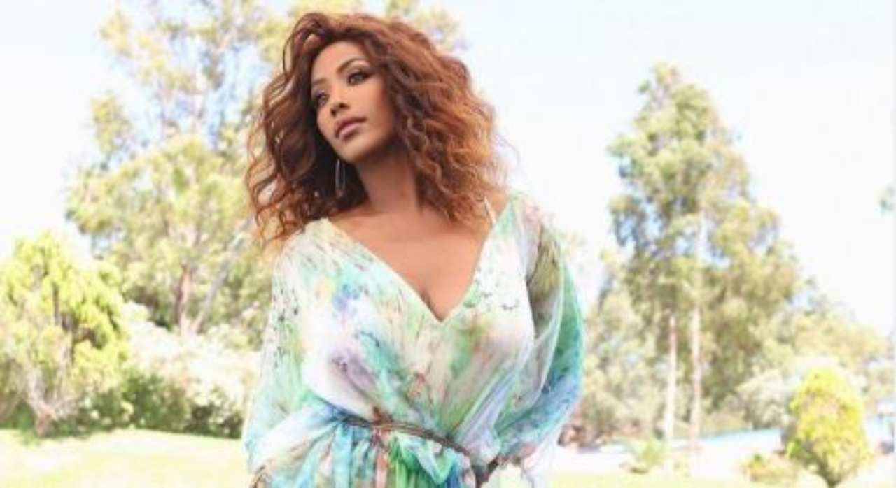 Ainett Stephens bellissima