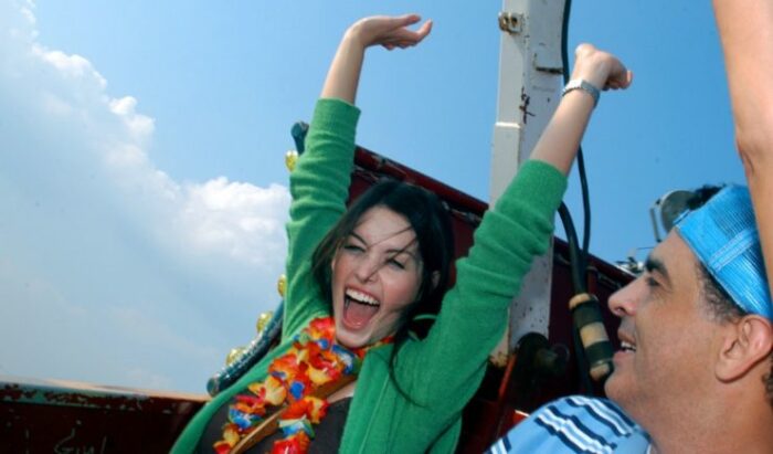 Ragazza che si diverte 