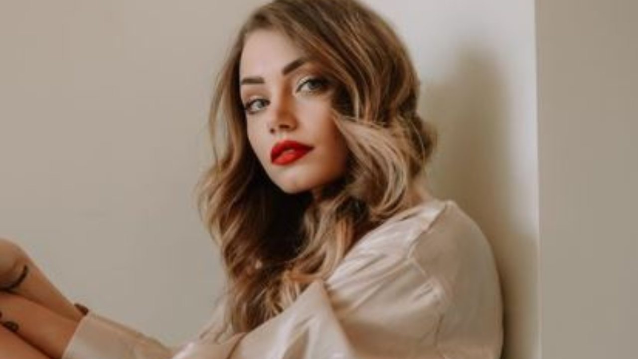 Camilla Mangiapelo Stacco Coscia