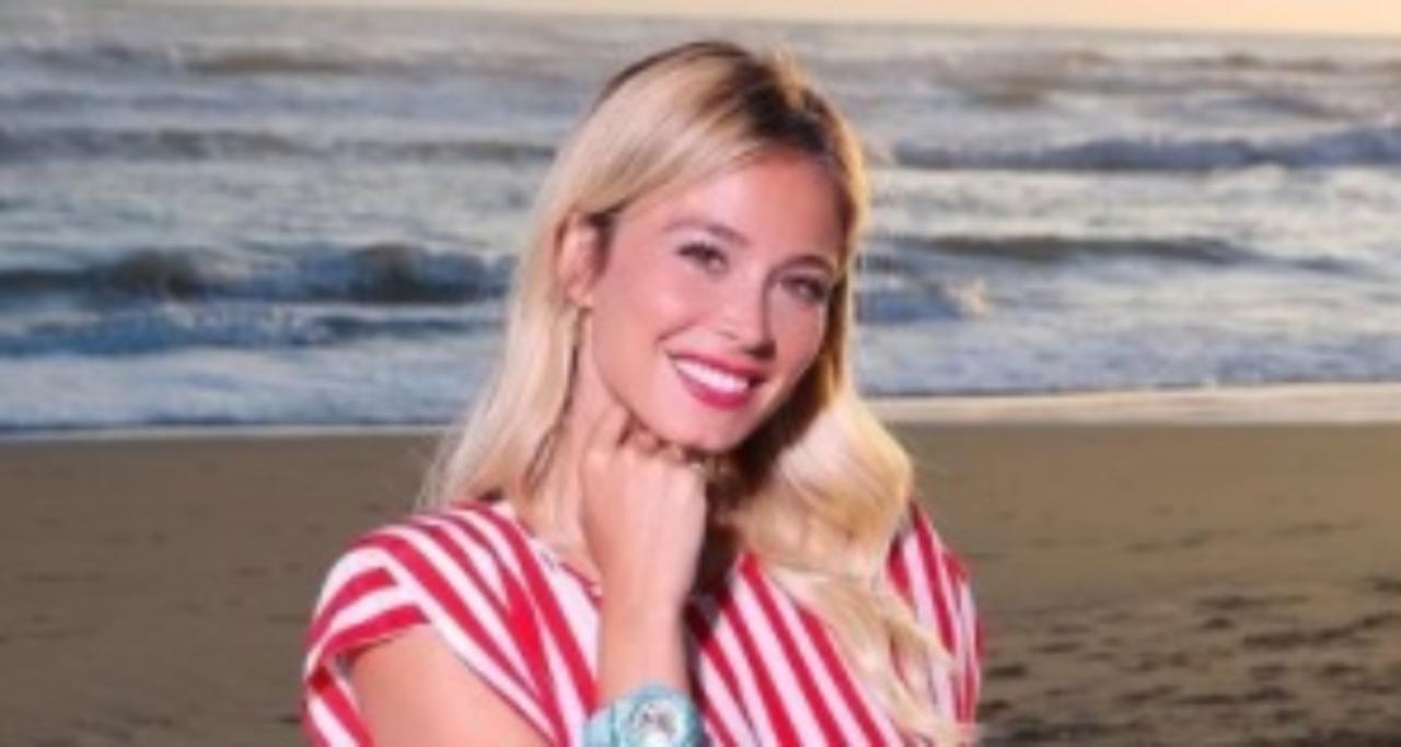 Diletta Leotta sorride